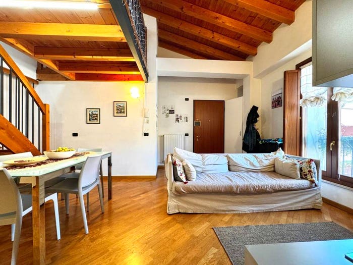 Appartamento con 5 locali in vendita in Via Roma, Centro, Padenghe sul Garda