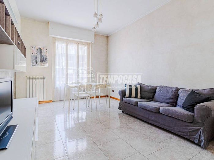 Appartamento trilocale in vendita in Via Arcivescovo Romilli, Corvetto, Milano