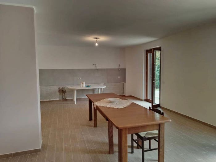 Casa con 6 locali in vendita in Contrada Sant'Agnese, Fossalto