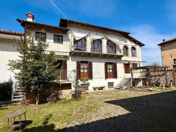 Casa con 6 locali in vendita in Via Settembre, Niella Tanaro