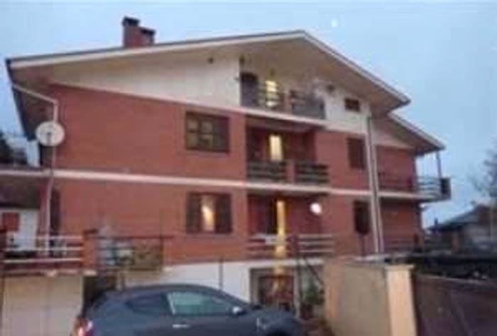 Appartamento con 6 locali in vendita in Via Santa Brigida, Centro, Orsogna