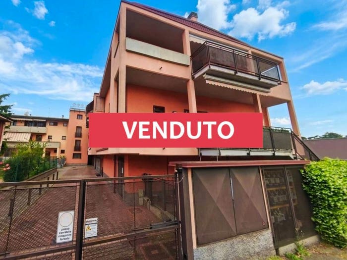 Appartamento trilocale in vendita in Via fratelli bandiera, Bettola Zelo Foramagno, Peschiera Borromeo