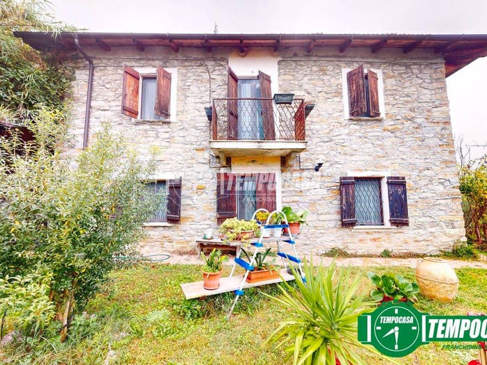 Casa con 5 locali in vendita in Valle Ferri, Cavatore