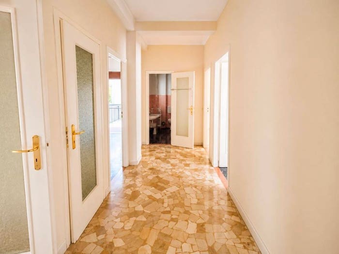 Appartamento quadrilocale in vendita in Via Carlo Nogaro, Ospedale, Asti