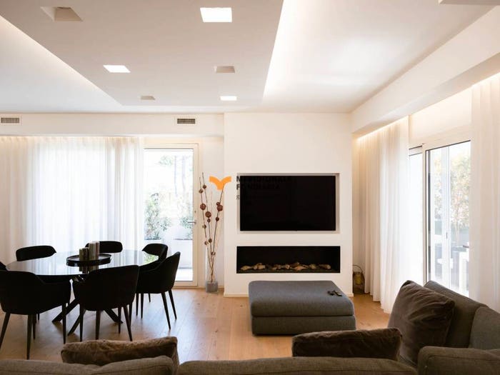 Appartamento con 5 locali in vendita in Via Giovanni Gentile, Partigiani Fondone, Lecce