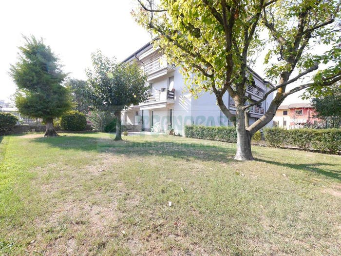 Appartamento trilocale in vendita in Via San Giorgio, Centro, Pumenengo