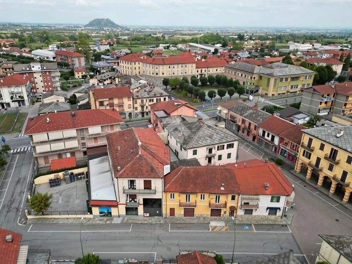 Appartamento con 5 locali in vendita in Via Cesere Battisti, Centro, Bagnolo Piemonte