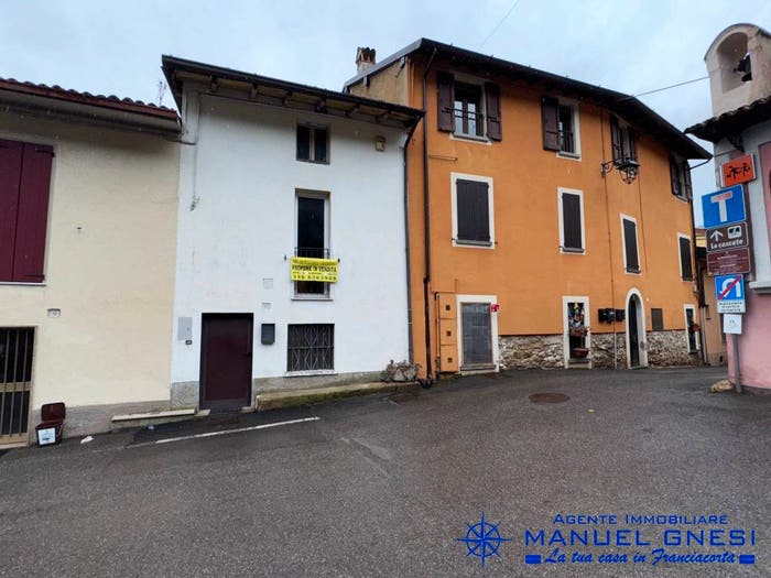 Appartamento quadrilocale in vendita in Via Gaina, Monticelli Brusati