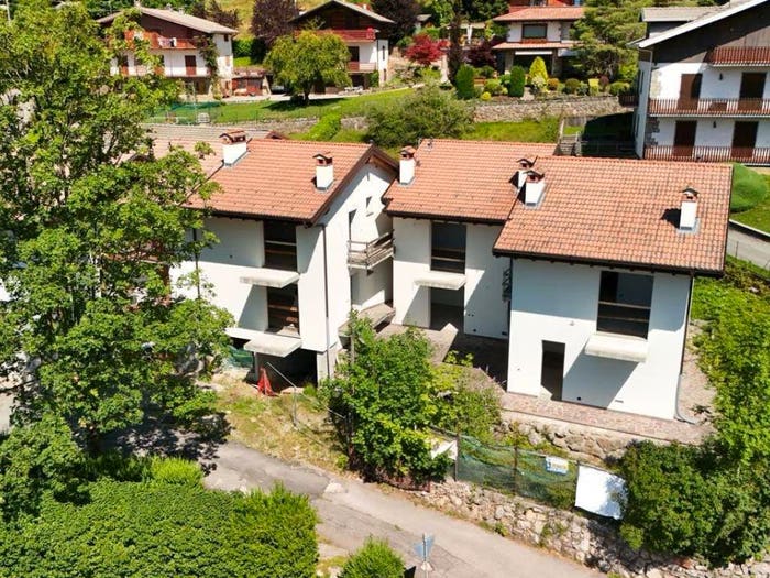 Appartamento trilocale in vendita in Via Cantoniera, Centro, Castione della Presolana