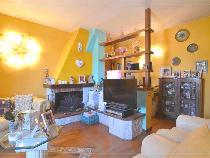 Appartamento con 6 locali in vendita in via primo maggio, Margine Coperta Traversagna, Massa e Cozzile
