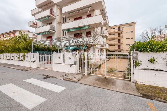 Appartamento trilocale in vendita in Via Pescara, Marcelli, Numana