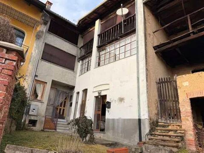 Casa con 5 locali in vendita in Frazione Agua, Agua, Cellio con Breia