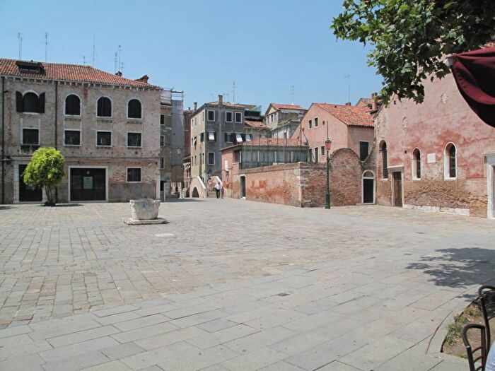 Appartamento quadrilocale in vendita in Ponte San'Agostin, San Polo, Venezia