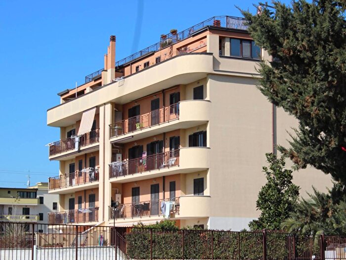 Appartamento trilocale in vendita in Via Lima, Maddaloni