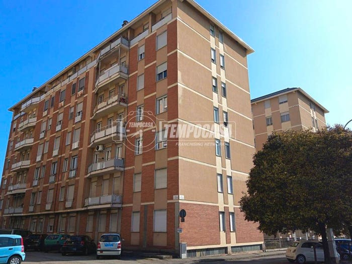 Appartamento quadrilocale in vendita in Via Valentino Cerruti, Centro Città San Paolo, Biella