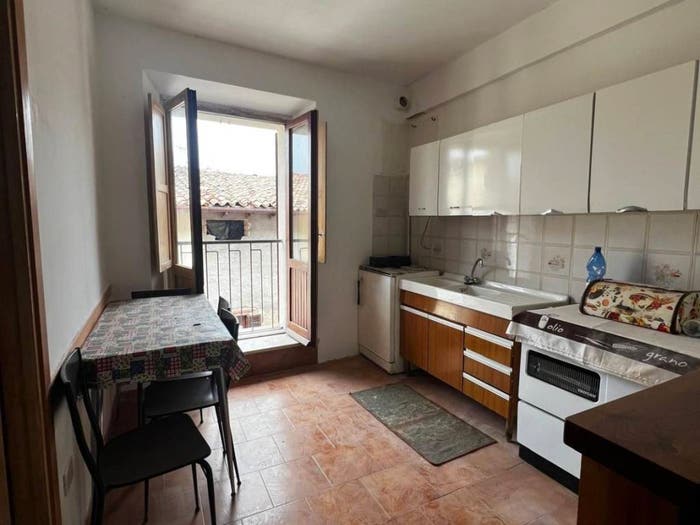 Appartamento quadrilocale in vendita in Via della Ripa, Centro, Leonessa