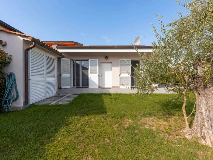 Casa quadrilocale in vendita in Via delle Cornacchie, Santissima Annunziata, Lucca