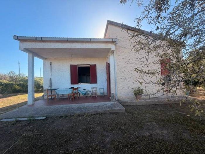 Casa bilocale in vendita in Strada Vicinale Li Casini Agliastreddu, Sorso