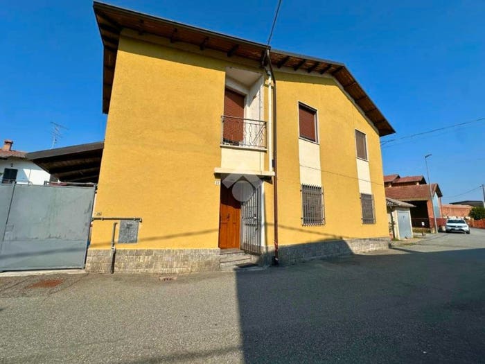 Casa con 6 locali in vendita in Via vittorio veneto, Centro, Formigliana