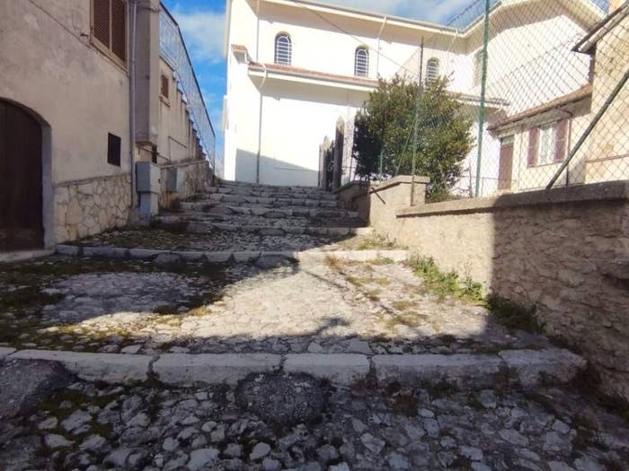 Appartamento bilocale in vendita in Largo Cortine, Verecchie, Cappadocia