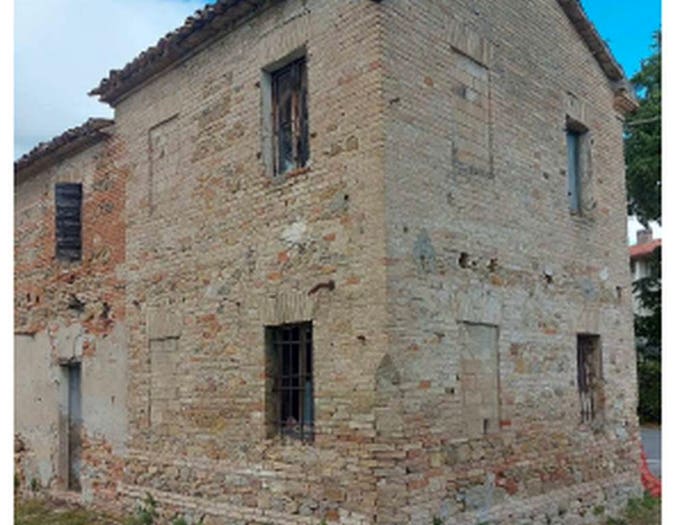 Appartamento con 5 locali in vendita in Via Risara, Montelabbate