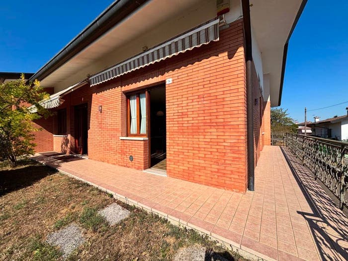 Casa quadrilocale in vendita in Via Dante Alighieri, Centro, Povoletto