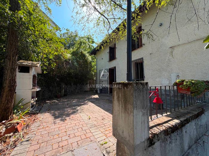 Casa quadrilocale in vendita in Via Cà Gerbini, Centro, Montefiorino