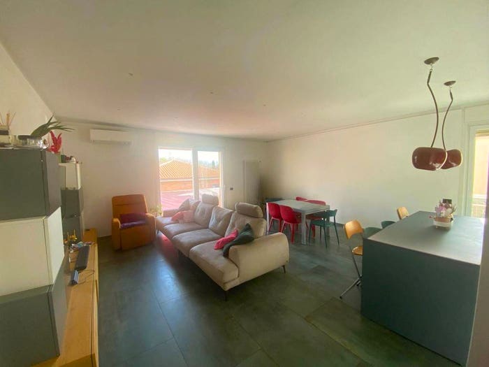 Appartamento con 6 locali in vendita in Via Renato Fucini, Albinia, Orbetello
