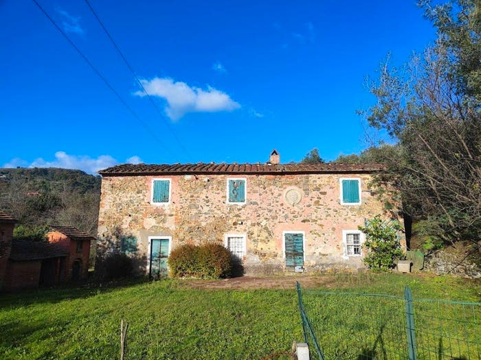 Casa con 6 locali in vendita in Via Vincenzo Bellini, MontecatiniTerme