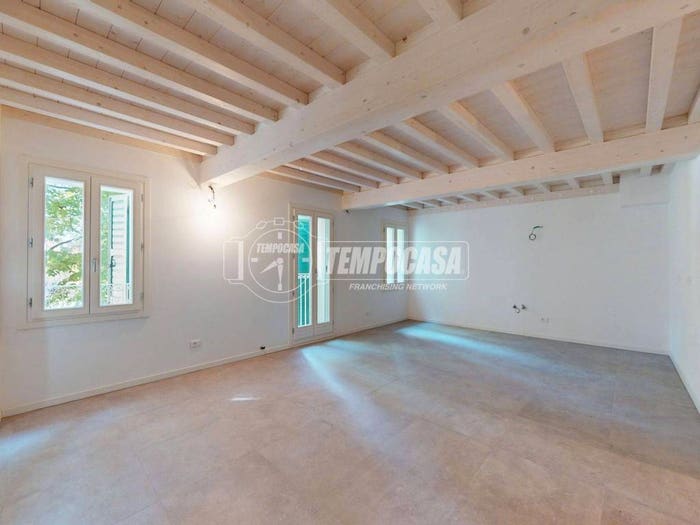Appartamento bilocale in vendita in Piazzale Bernardino Ramazzini, Centro Storico, Carpi