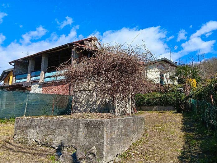 Casa in vendita in Via F Brugnoni, Centro, Besozzo