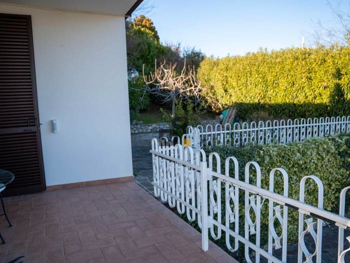 Casa quadrilocale in vendita in LOC PRATELLO VILLAGGIO, Villaggio Dante Alighieri, Padenghe sul Garda
