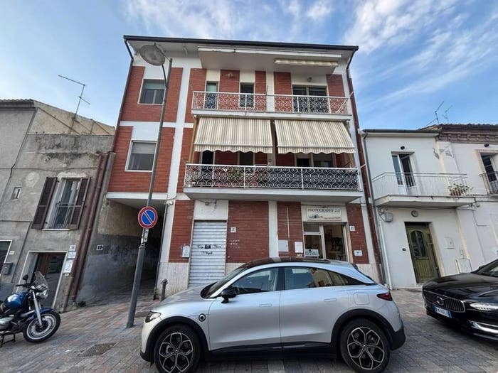 Appartamento quadrilocale in vendita in Via Umberto I, Centro, Cappelle sul Tavo