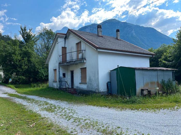 Casa con 5 locali in vendita in Via Ceclis, Centro, Chiusaforte
