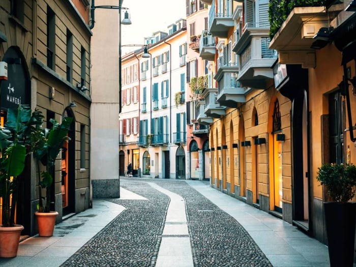 Appartamento con 5 locali in vendita in Cadorna Castello, Milano