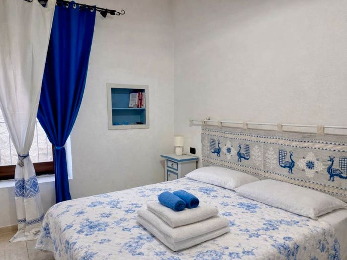 Appartamento trilocale in vendita in Via Amsicora, Centro, Orosei