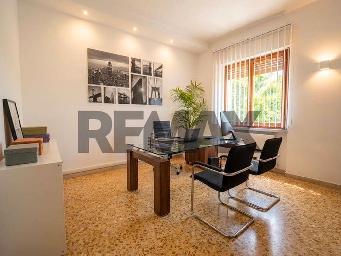 Appartamento quadrilocale in vendita in via sforza, Avenza, Carrara