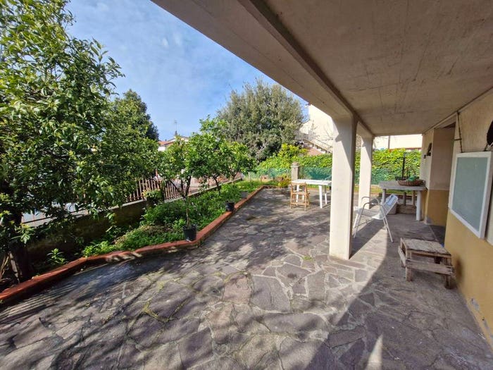 Casa con 6 locali in vendita in Via Gaetano Donizetti, Venturina, Campiglia Marittima