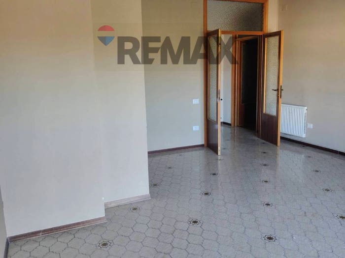 Appartamento trilocale in vendita in Viale Umbria, Sanmagno Sterpete Corvia, Foligno