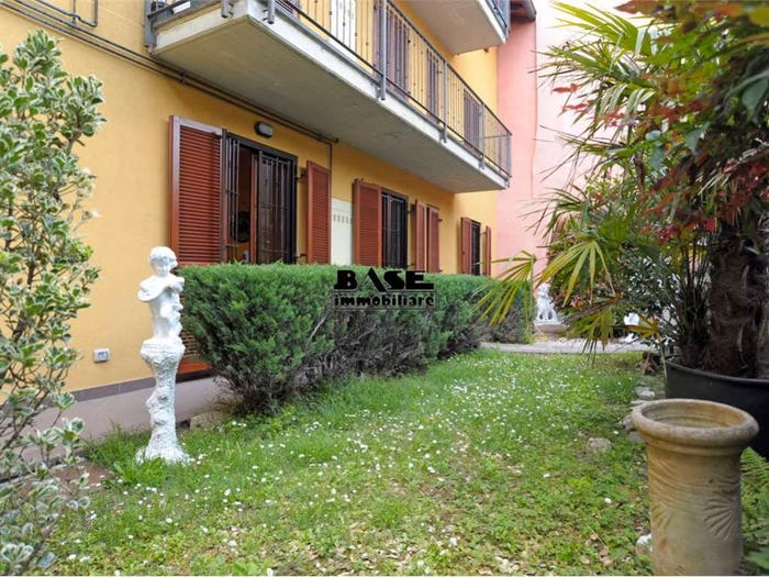 Appartamento trilocale in vendita in Via Vittorio Veneto, Manera, Lomazzo
