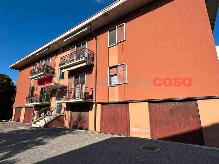 Appartamento con 5 locali in vendita in via giacomo matteotti, Centro, Legnago