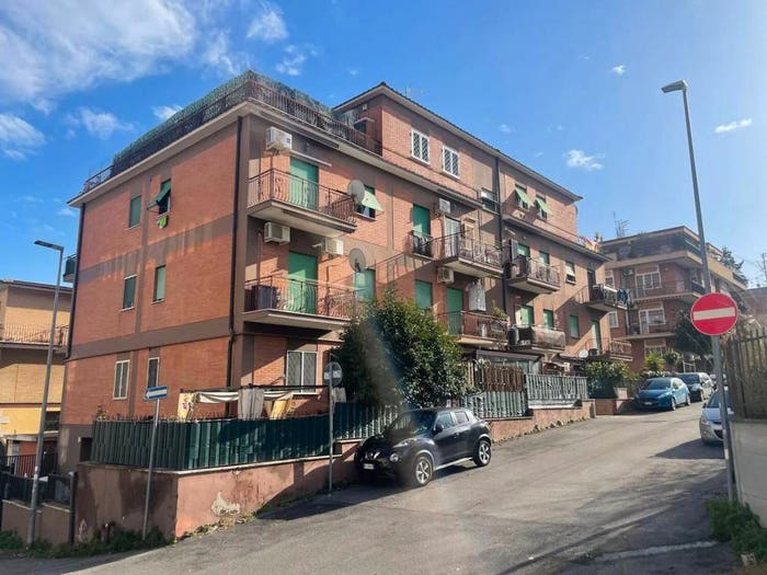 Appartamento trilocale in vendita in Via Carinola, Ponte di Nona, Roma