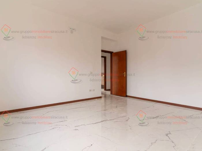Appartamento quadrilocale in affitto in viale Santa Panagia, Santa Panagia Teracati, Siracusa
