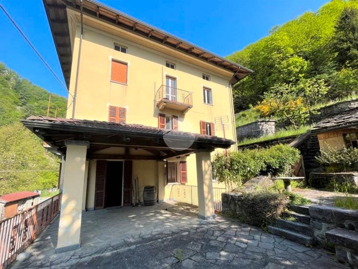 Case in Vendita e in Affitto - 2