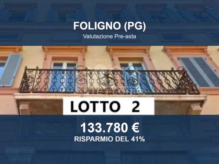 Appartamento quadrilocale in vendita in Via Antonio Gramsci, Centro Storico, Foligno