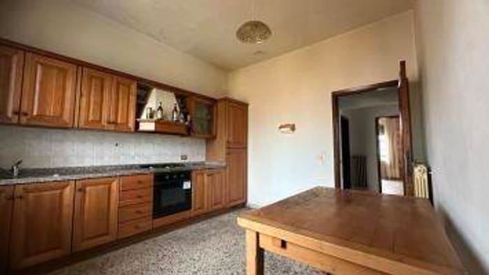 Appartamento quadrilocale in vendita in Via Perugia, Porta a Lucca, Pisa