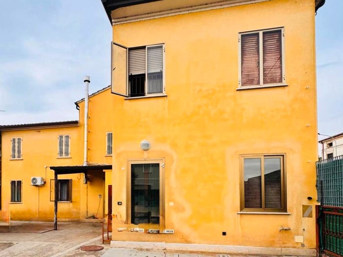 Casa con 6 locali in vendita in Via Roma, Centro, Bevilacqua