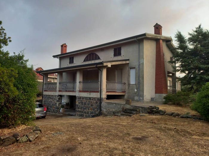 Casa con 6 locali in vendita in Via Antonio Guiso, Centro, Abbasanta