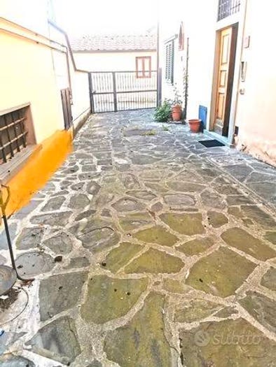 Casa con 6 locali in vendita in Corso Bartolomeo Corsini Barberino Di Mugello Fi Italia, Centro, Barberino di Mugello