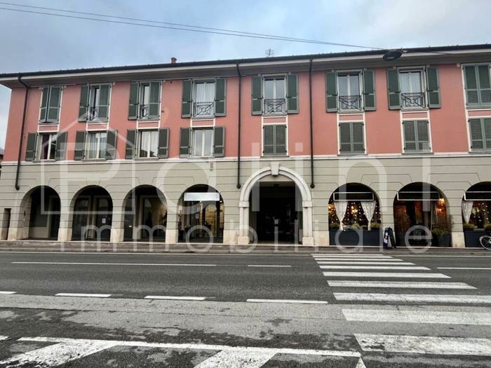 Appartamento trilocale in vendita in Via Brescia, Centro, Nave